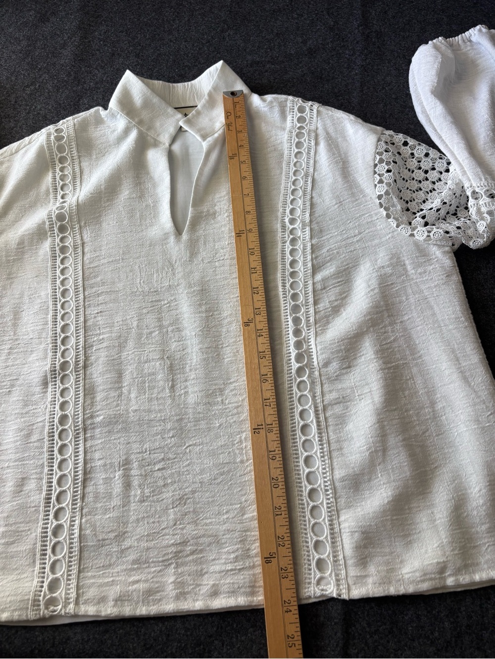 TUCKERNUCK Eyelet Jane Blouse White Crochet Resortwear Women’s Size L LIKE NEW - Picture 8 of 13